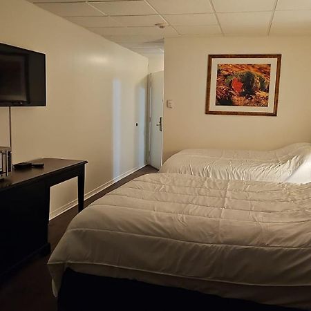 The Brunswick Hotel Complex Parry Sound Εξωτερικό φωτογραφία